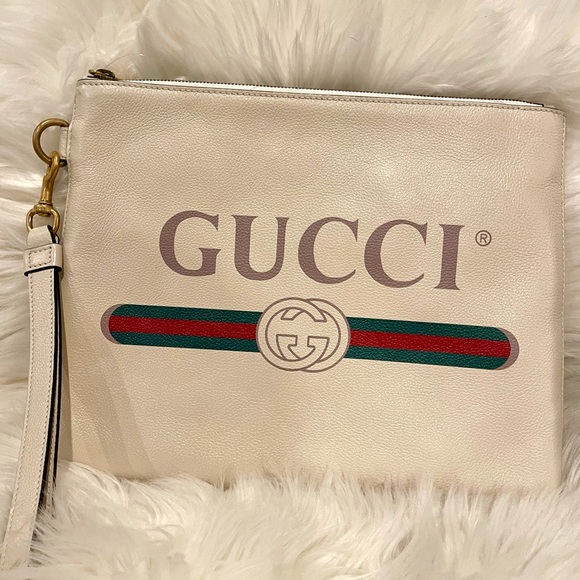 *SOLD* on ♏️erc - GUCCI Wristlet - Picture 14 of 16